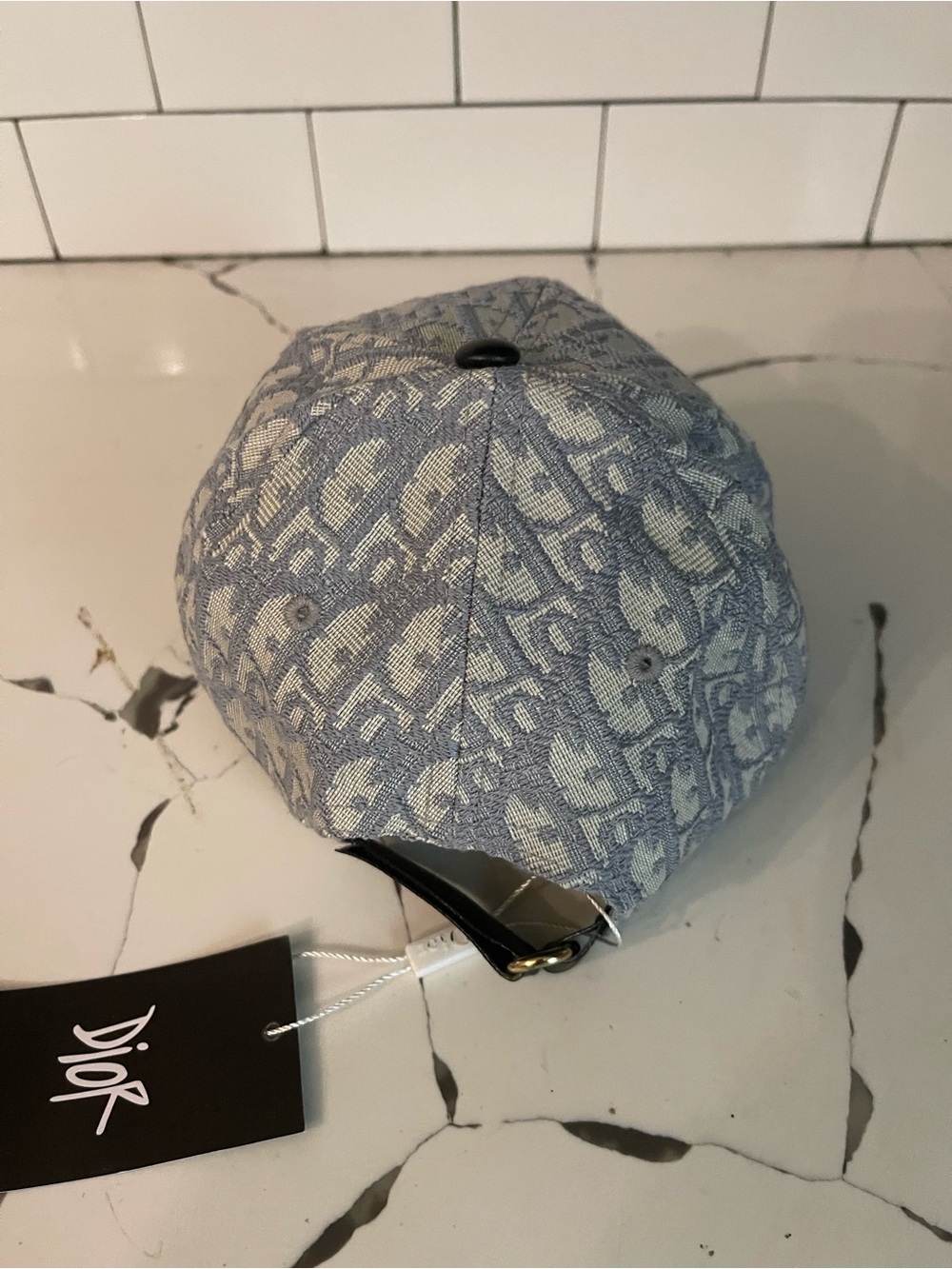 Mens Designer Hat. - Picture 3 of 5